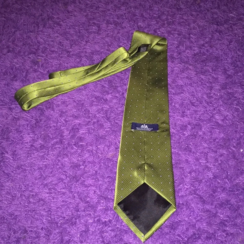 Stafford army green and blue dots tie